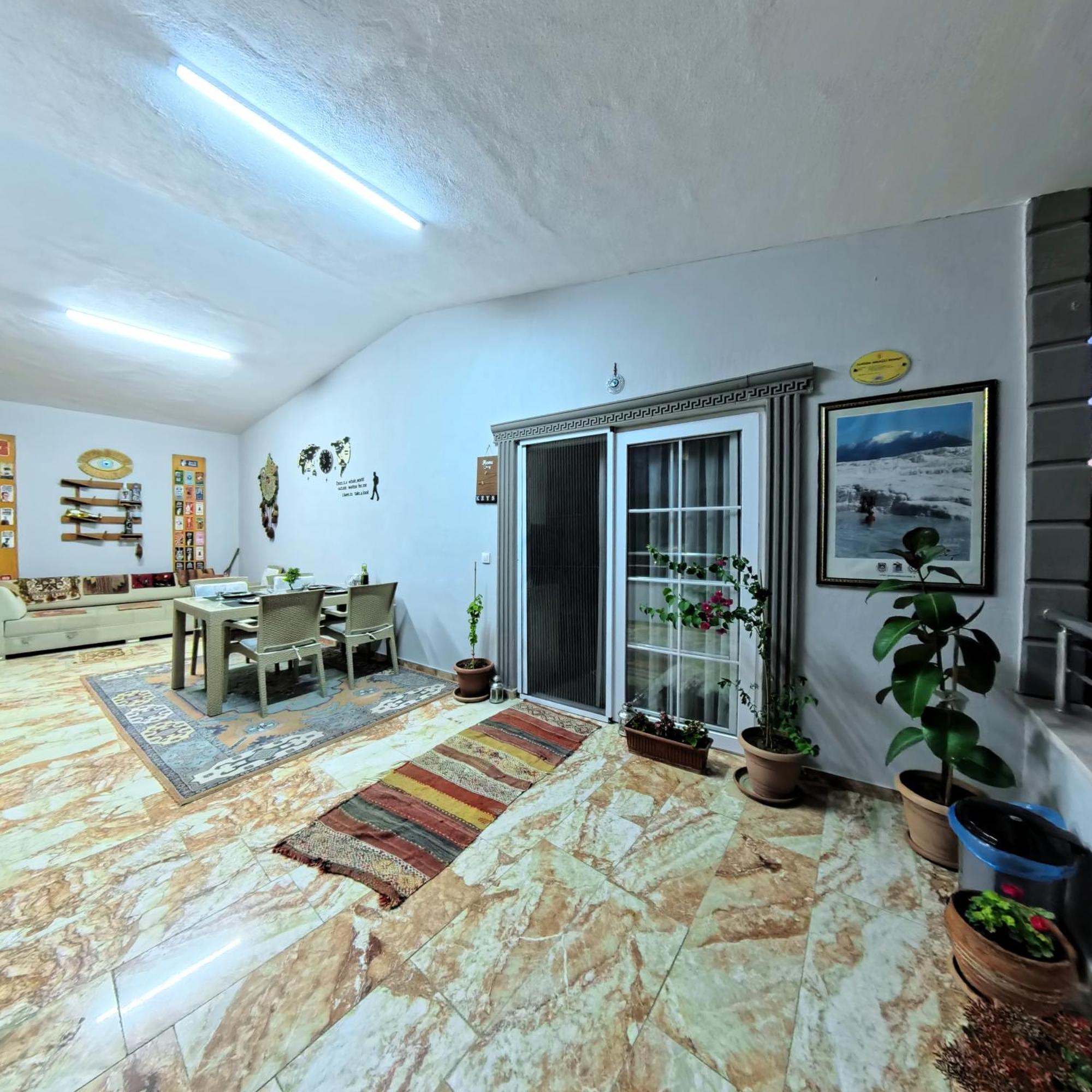 Pretty House Apartment