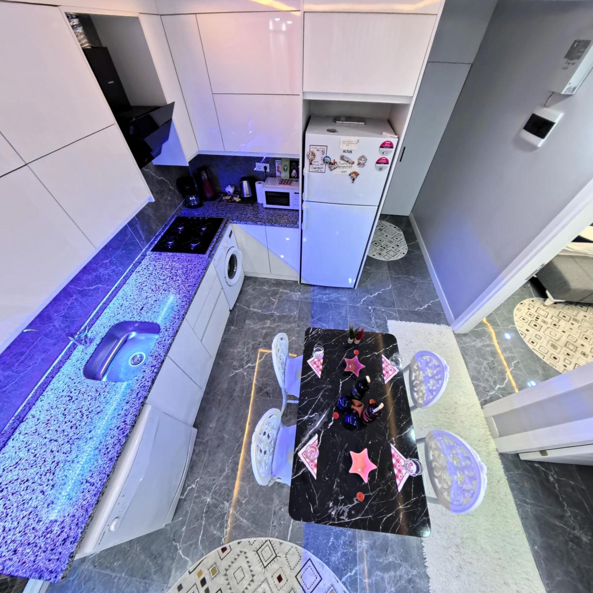 Pretty House Apartment *
