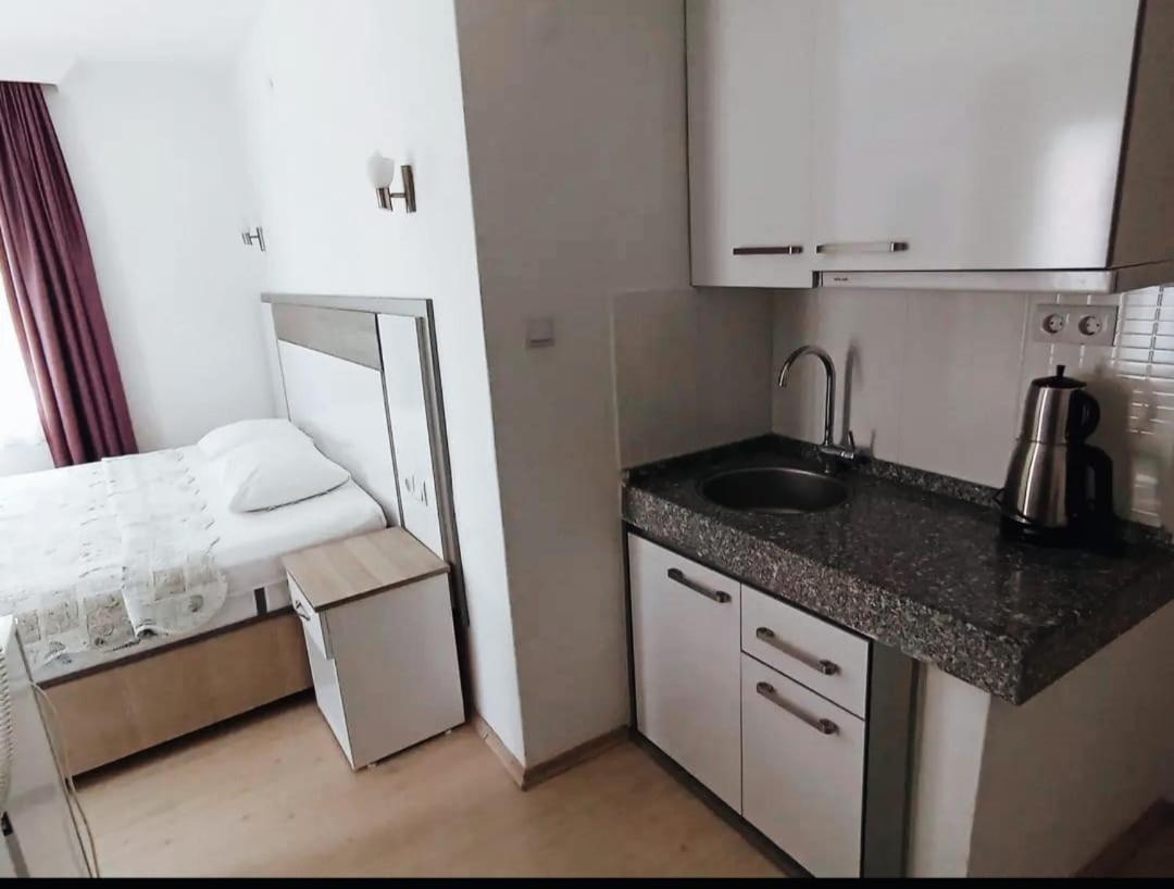 Parla Aparthotel 2*
