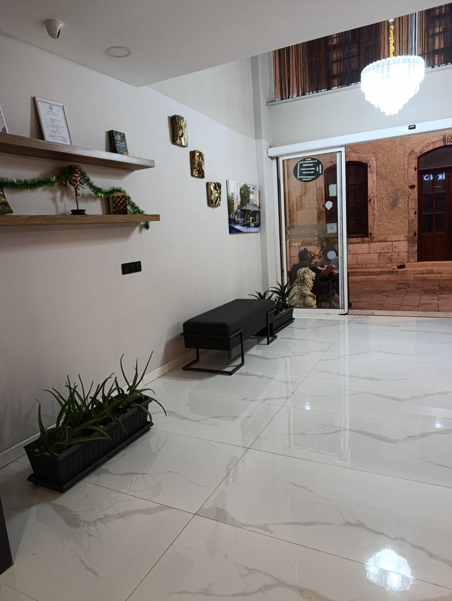 Hotel Grand Faik 3*