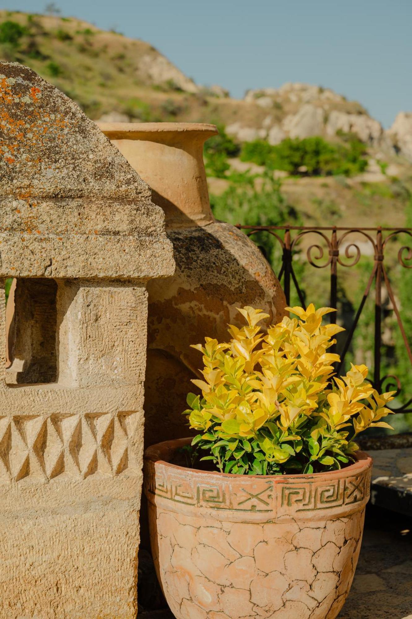 Potamia Cave Hotel