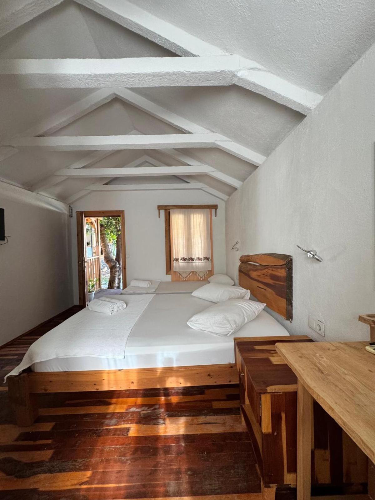 Guest house Kidrak Montenegro-1 *