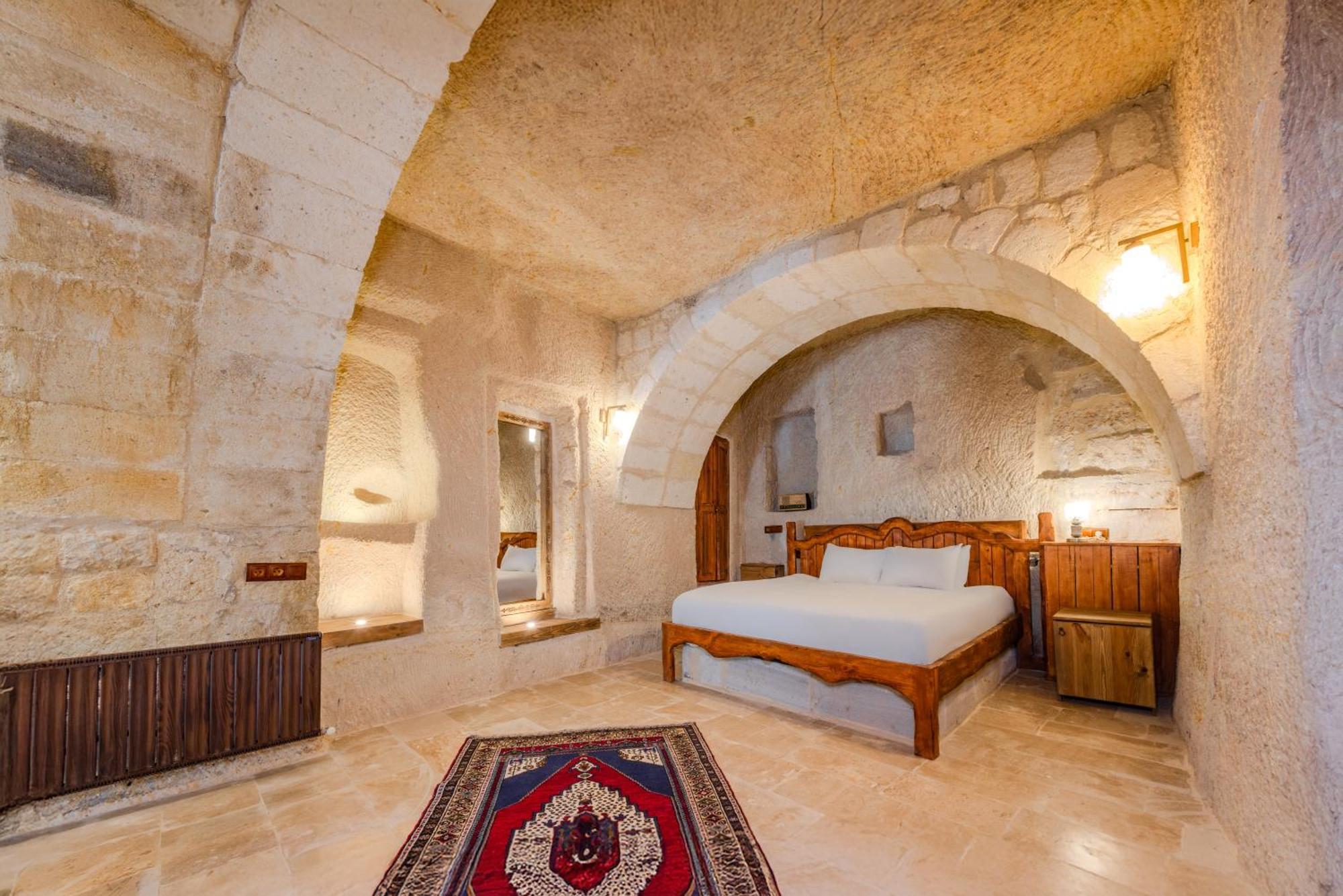 Hotel Mdc Cave 4*