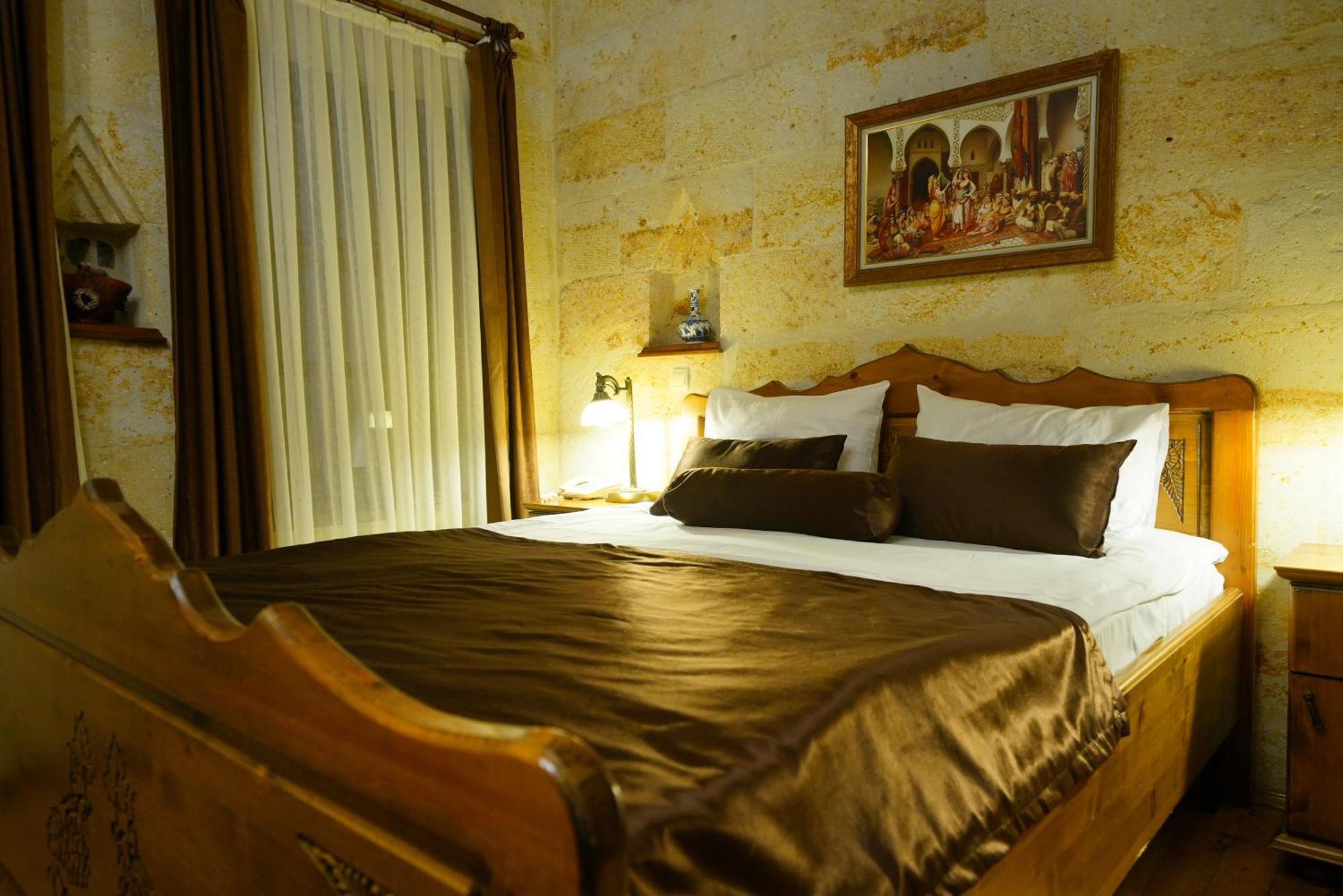 Hotel Harman Cave 2*