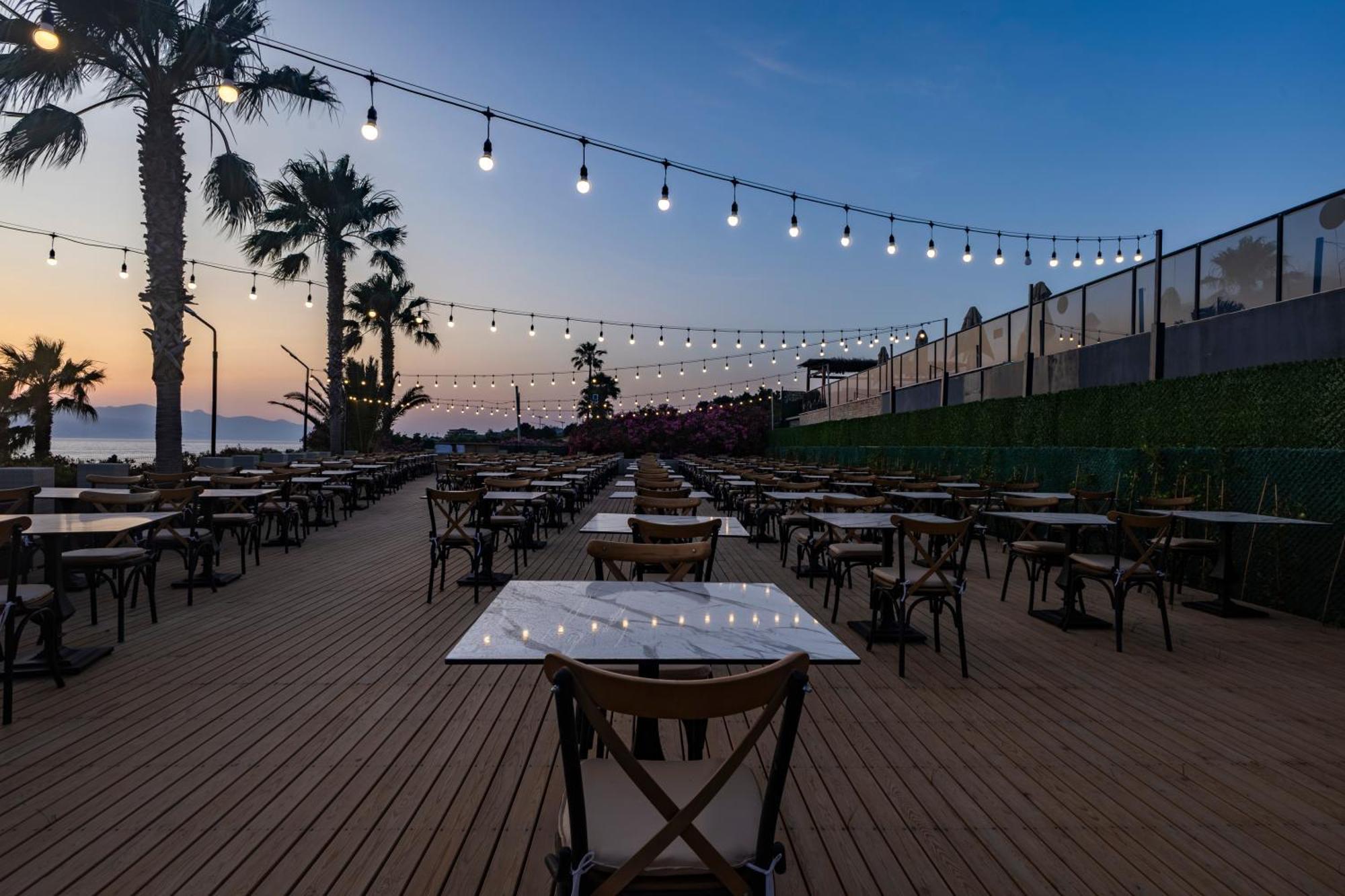 The Nowness Luxury & Adulty Only 4* Cesme