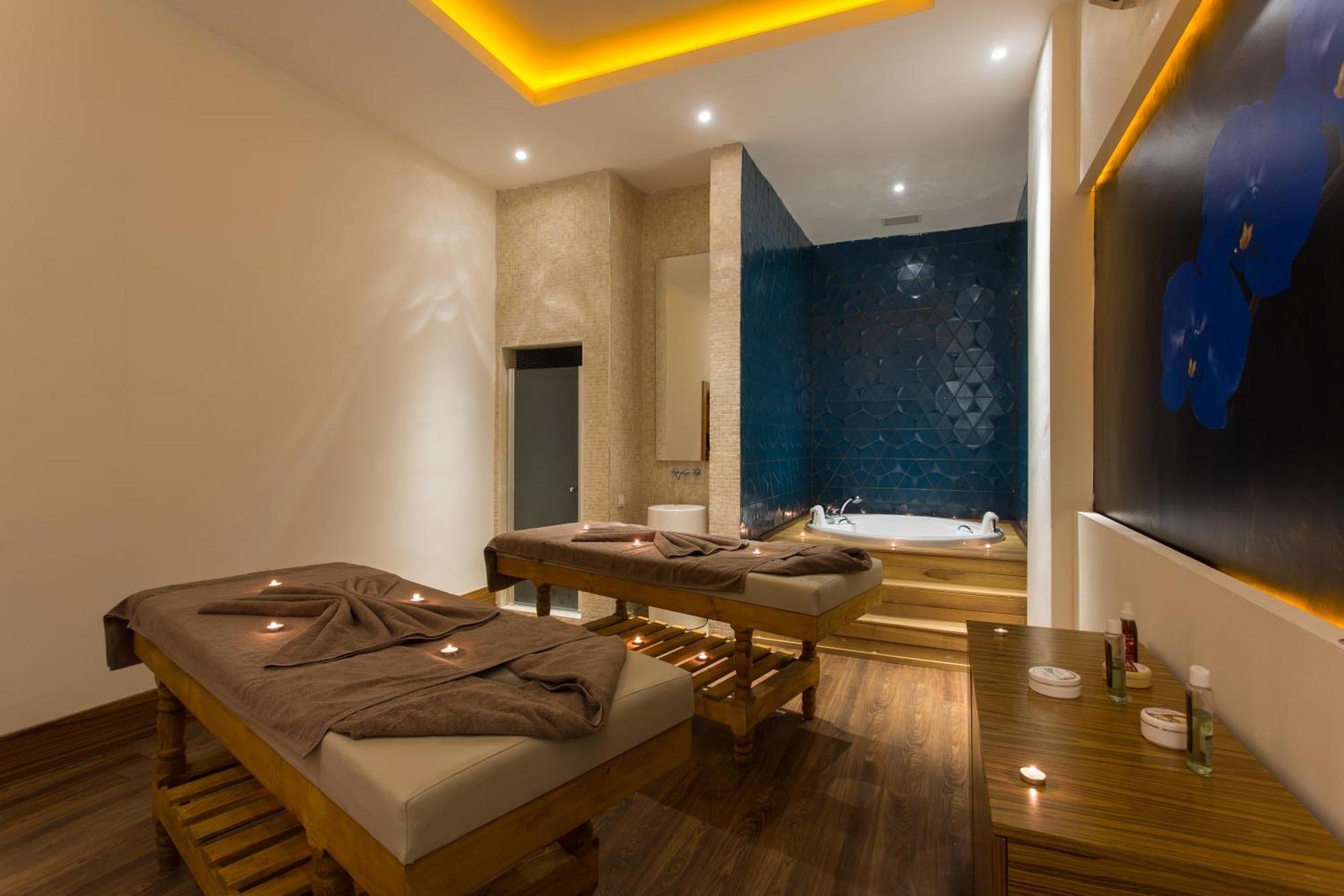 Resort Sherwood Exclusive Lara 5*