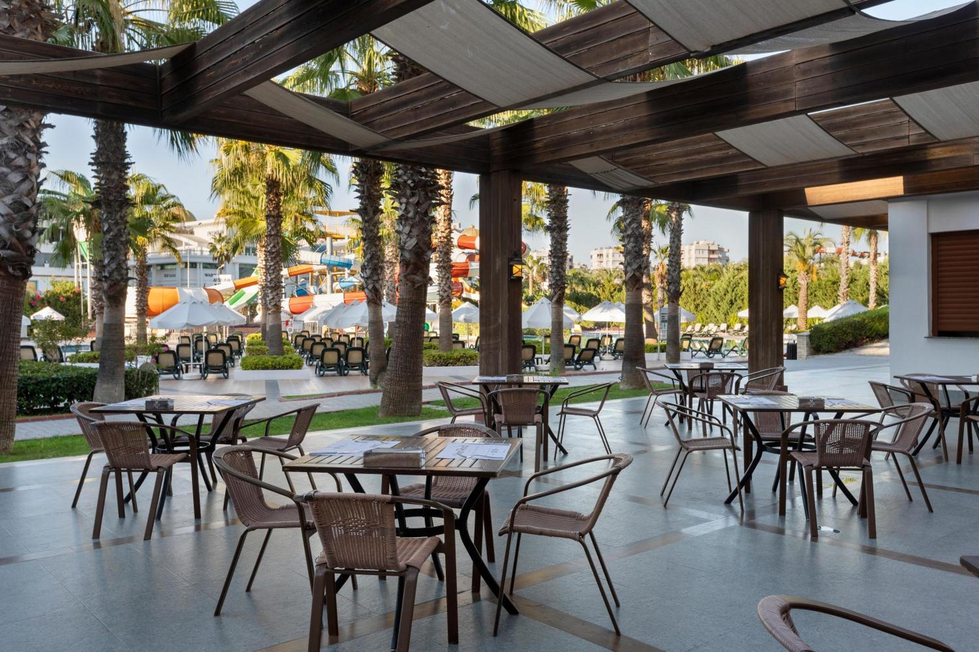 Resort Sherwood Exclusive Lara Antalya