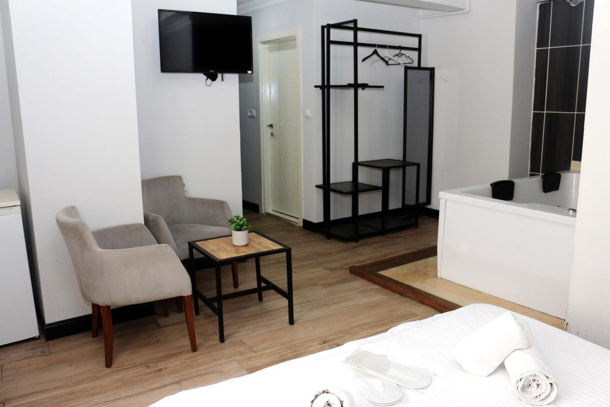 Hotel Avist Avcilar 4*