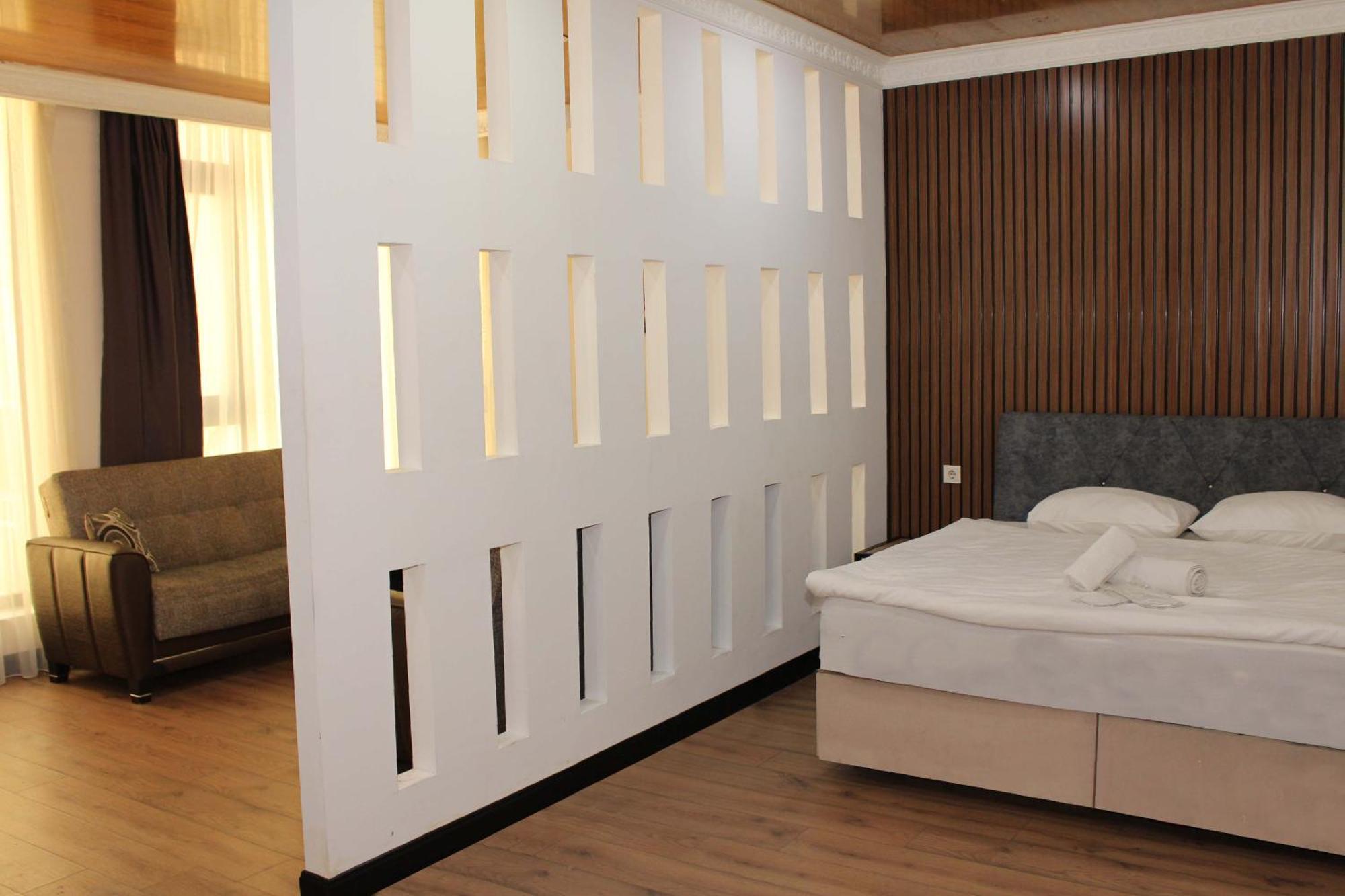 Hotel Avist Avcilar 4*