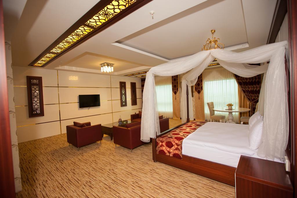 Mitannia Regency 4*