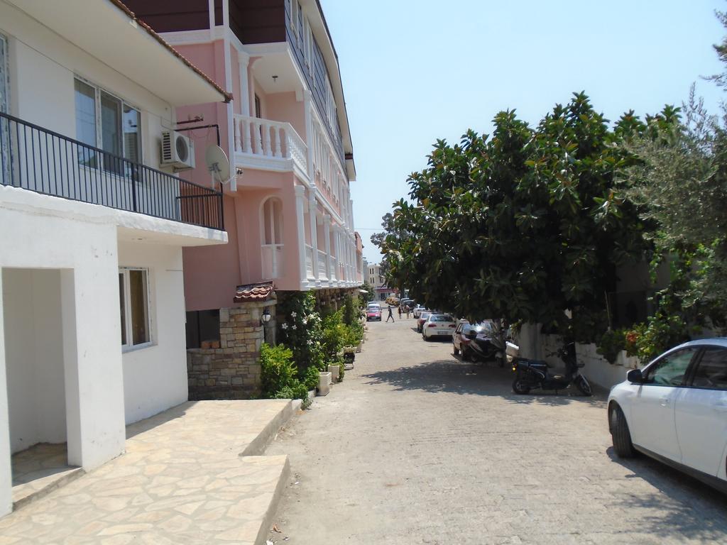Lacin Apartment *