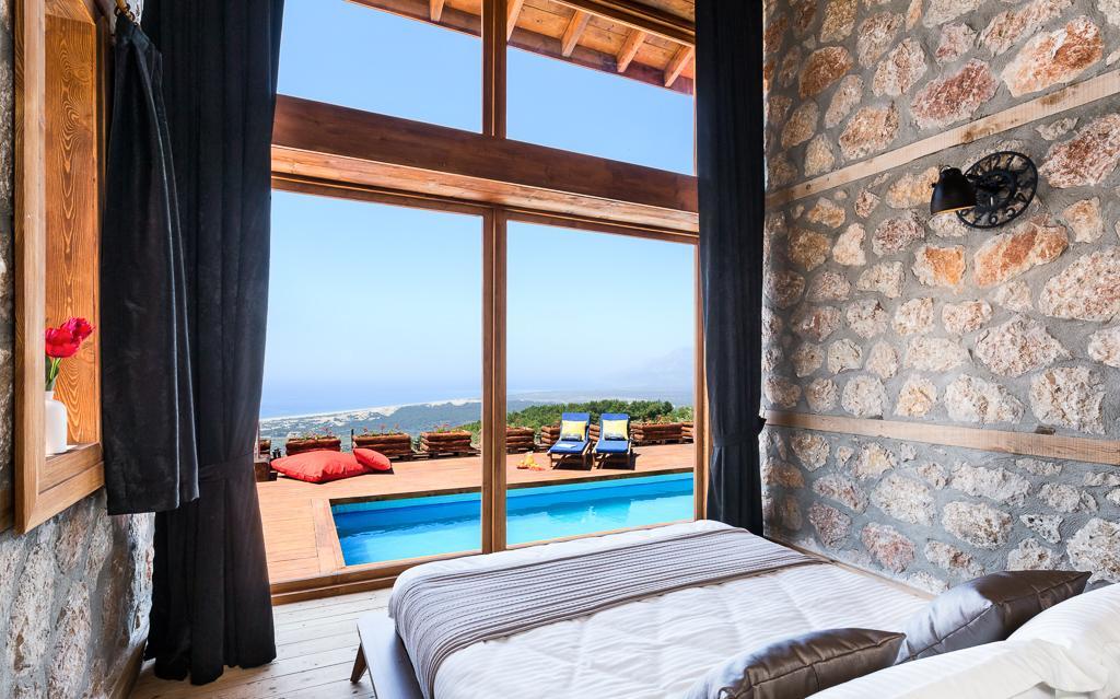 Hotel Prima Donna - Couples Only