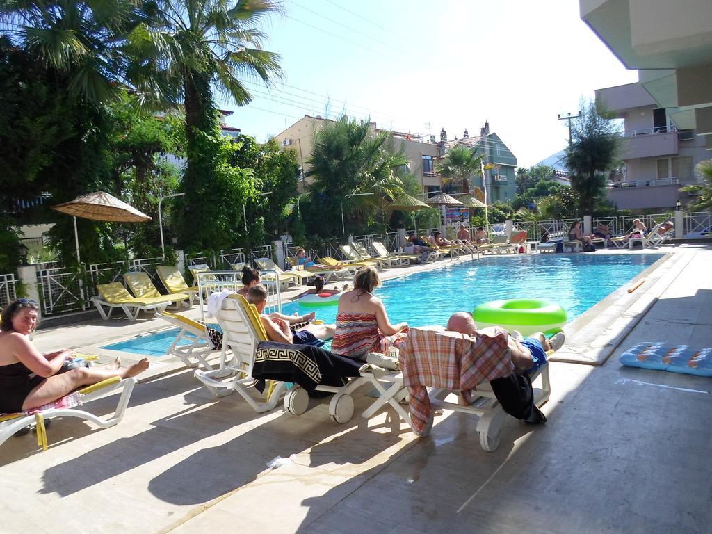 Hotel Myra 3*