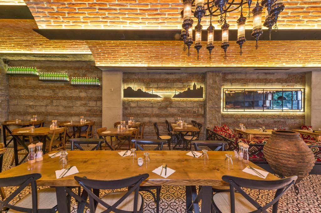 Hotel The Empress Theodora 3*