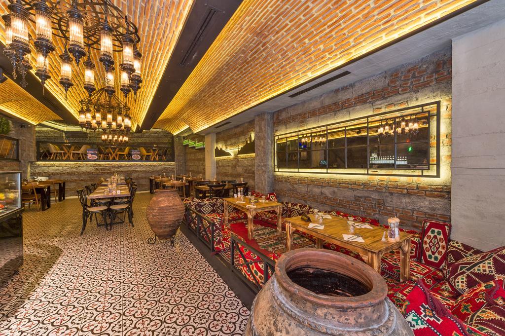 Hotel The Empress Theodora 3*