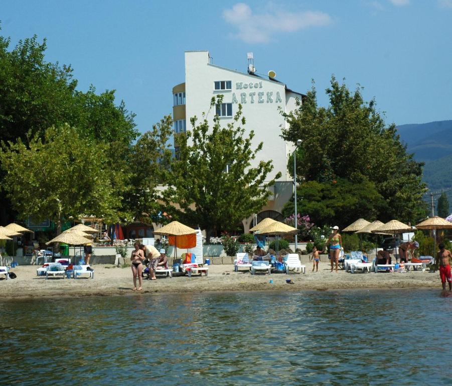 Arteka Hotel 2*