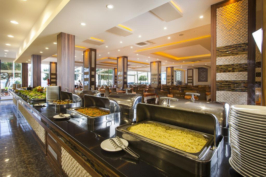 Hotel Kleopatra Ada