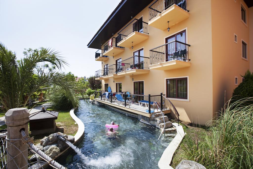 Hotel Club Grand Aqua 5*