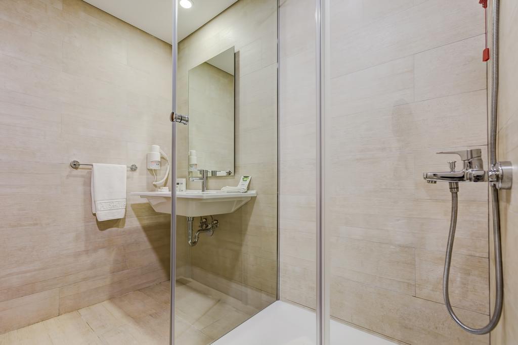 Bostanci Atasehir Hotel 3*