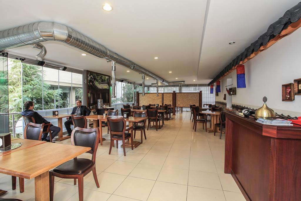 Hotel Koreana 2*