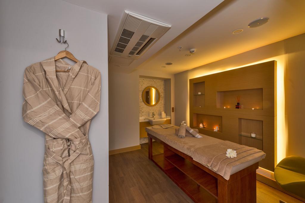 Boursier 1 & Hotel Istanbul
