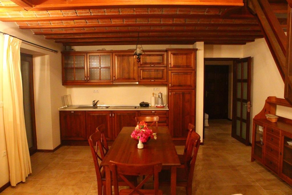 Villa Mandarin Villas *
