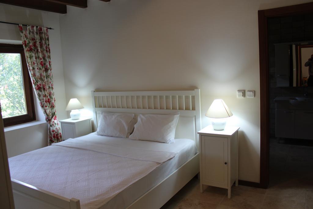 Mandarin Villas *