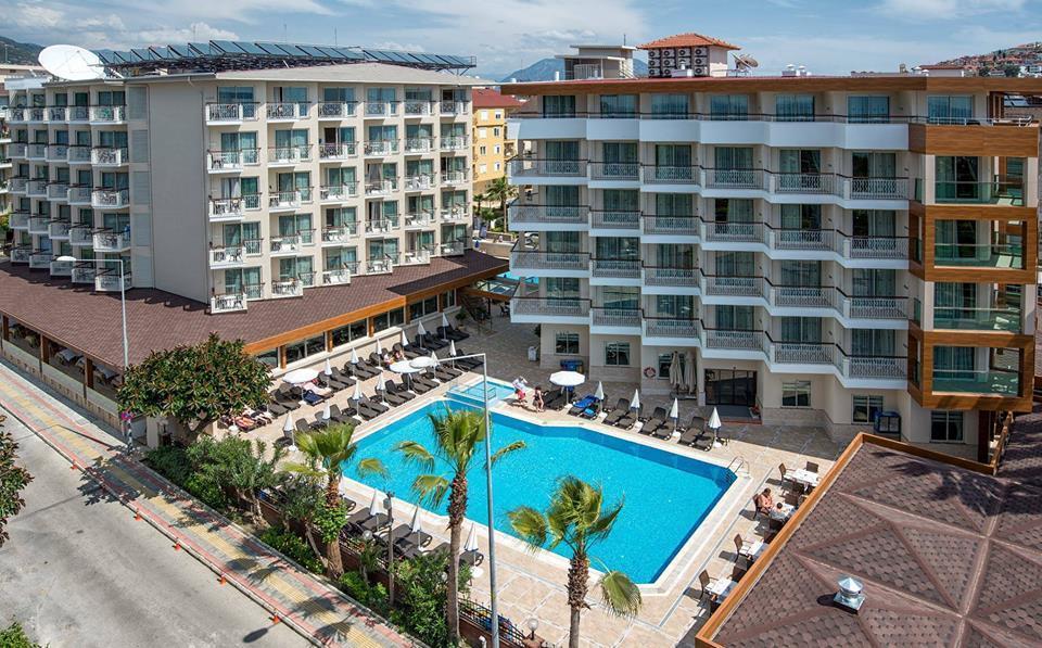 Riviera & Hotel 4*