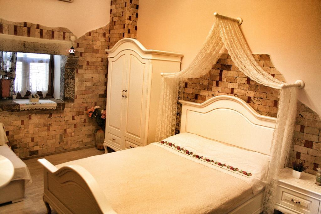 Herakles Bed & Breakfast