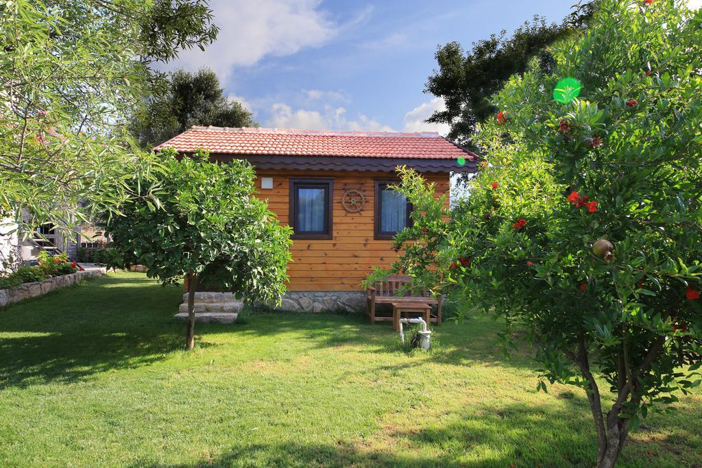 Bal Badem Bed & Breakfast