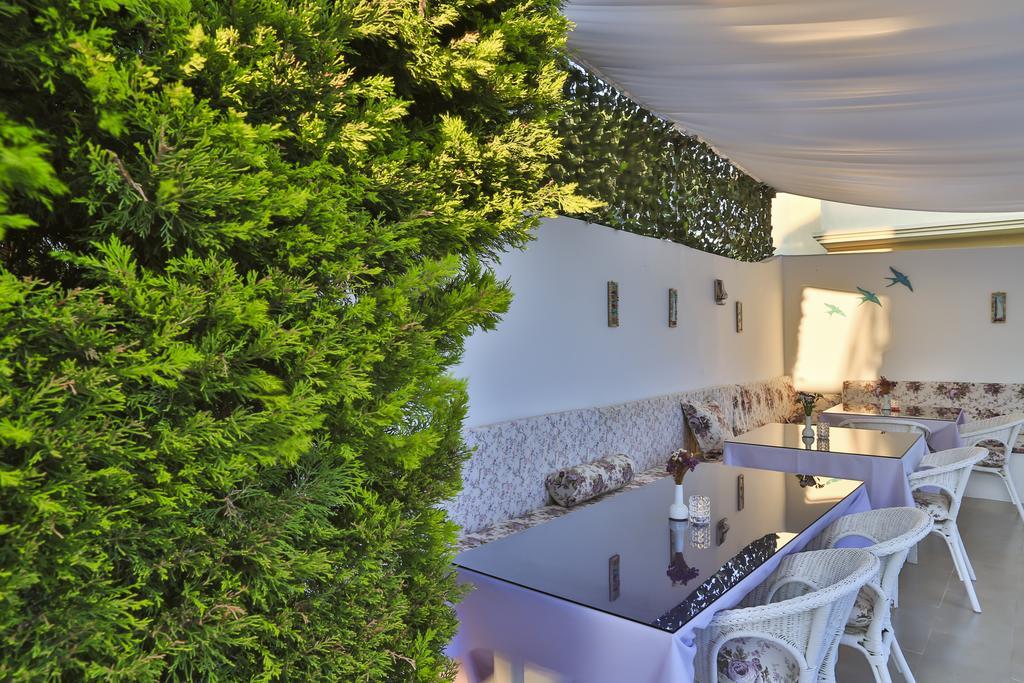 Kiraz Butik Bed & Breakfast Alacati