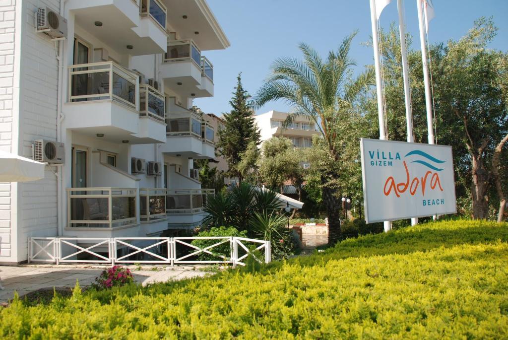 Hotel Adora 3*