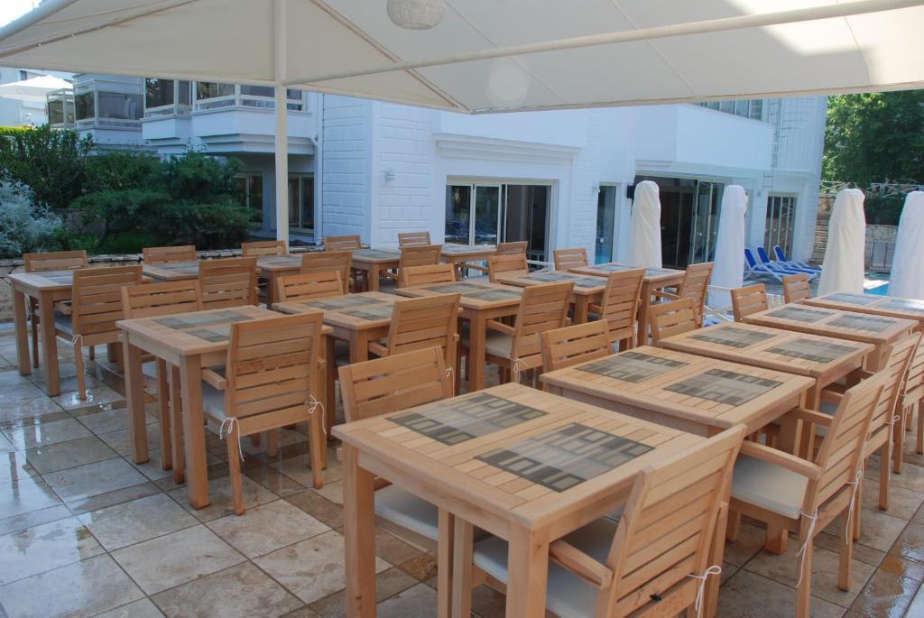 Adora Hotel