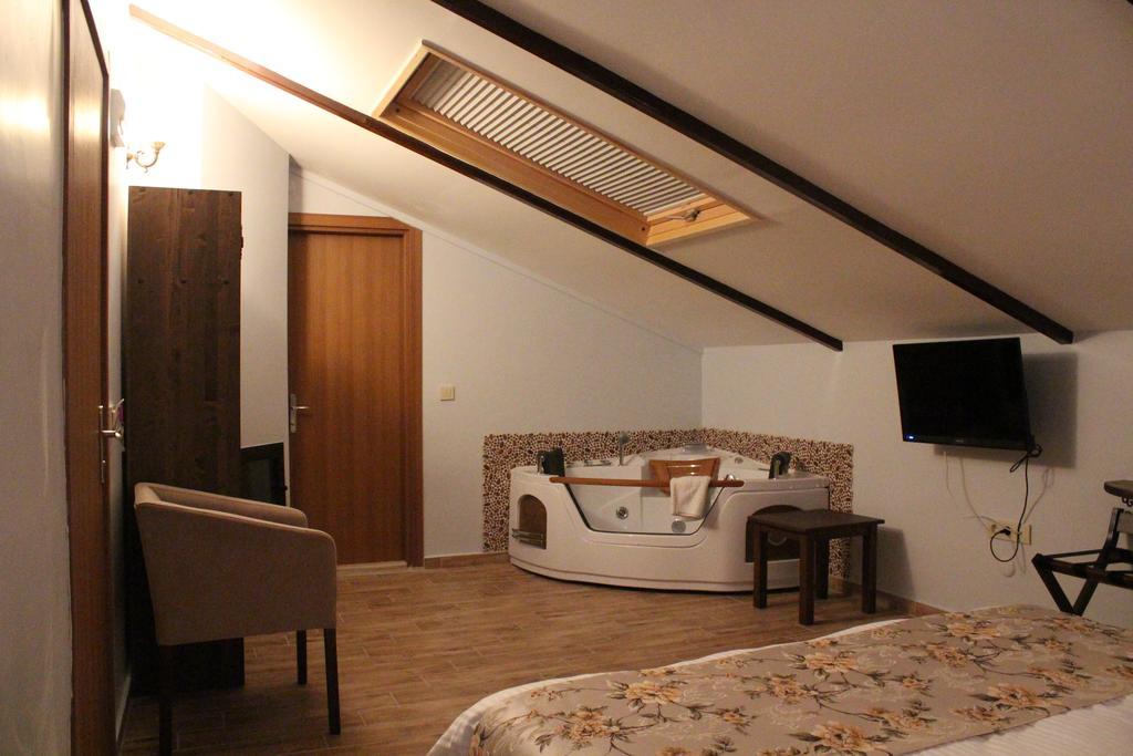 Beyaz Hotel