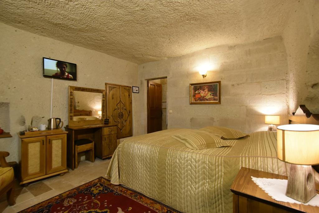 Harman Cave 2*