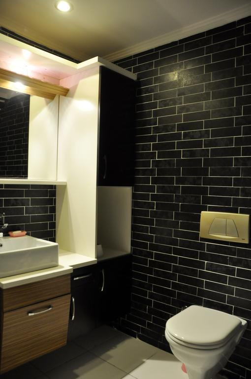 2 Apartment *