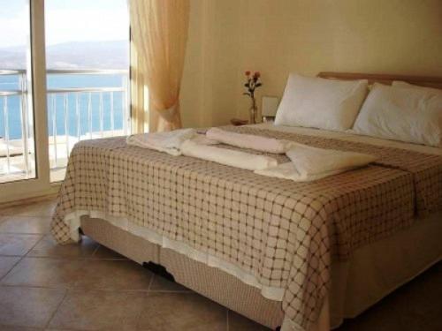 Royal Heights Apartment *