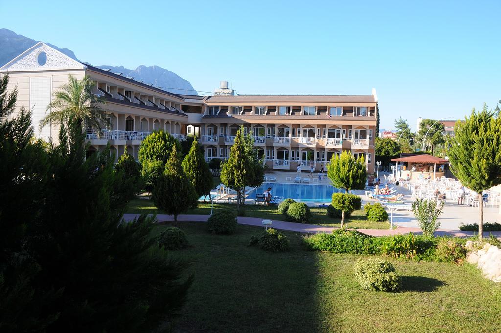 Hotel Ares Dream 4*