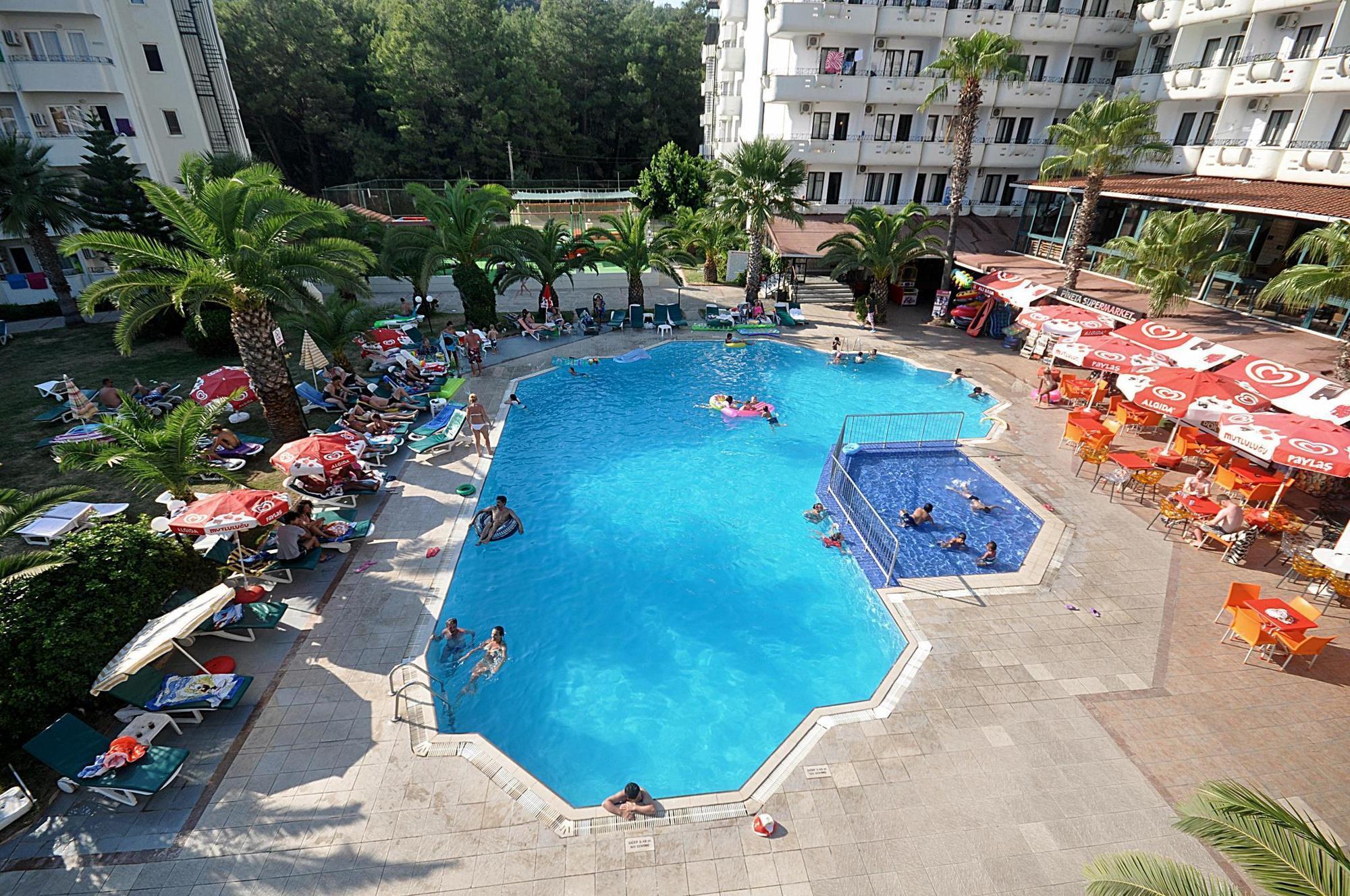 Hotel Club Pineta Armutalan