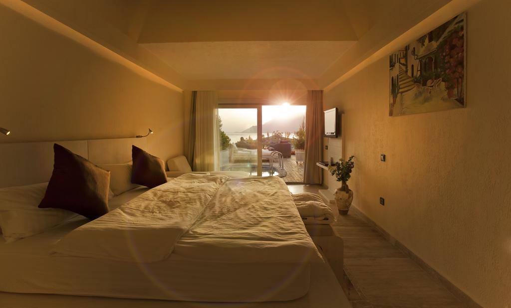 Peninsula Gardens - Adults Only Hotel 3*
