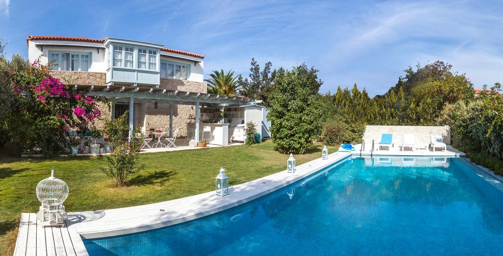 Alura 3*