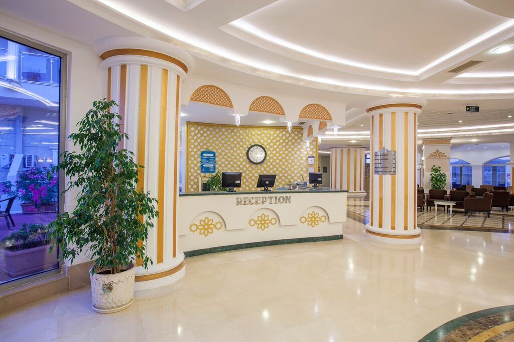 Sultan Of Hotel Side