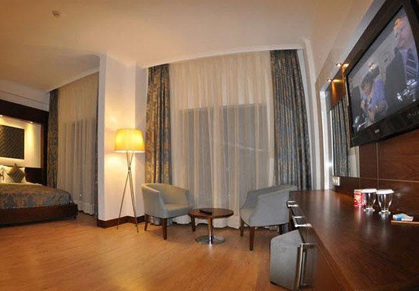Small Hotel