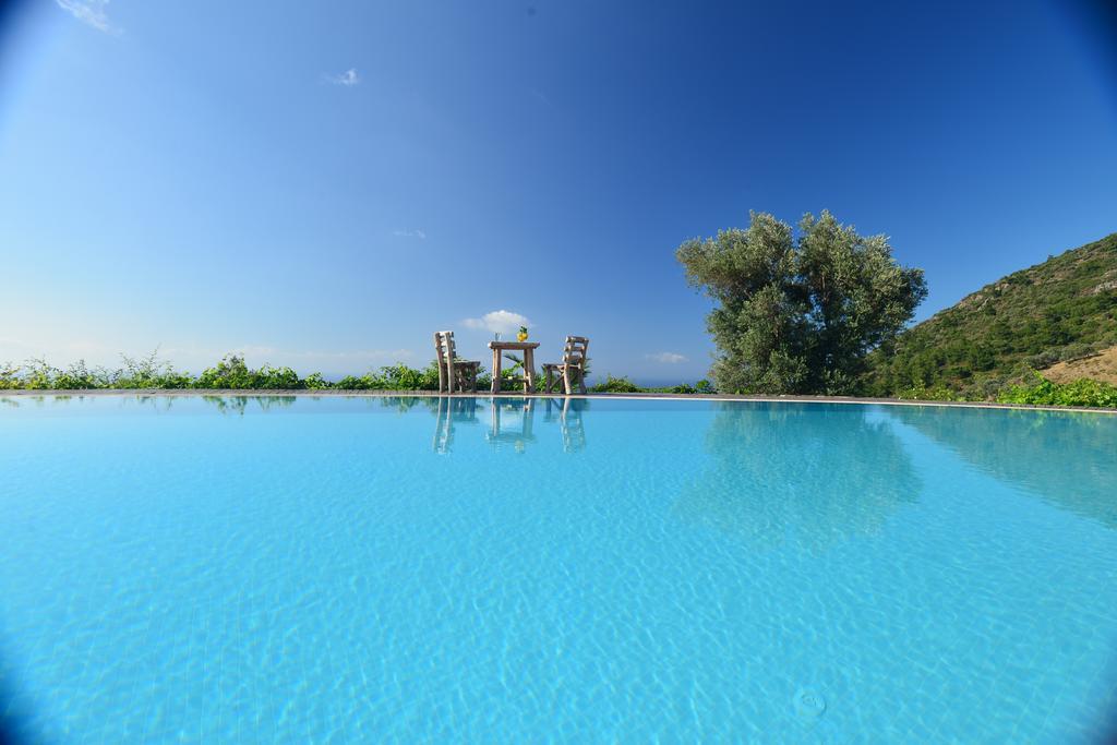 Zephyros Hotel