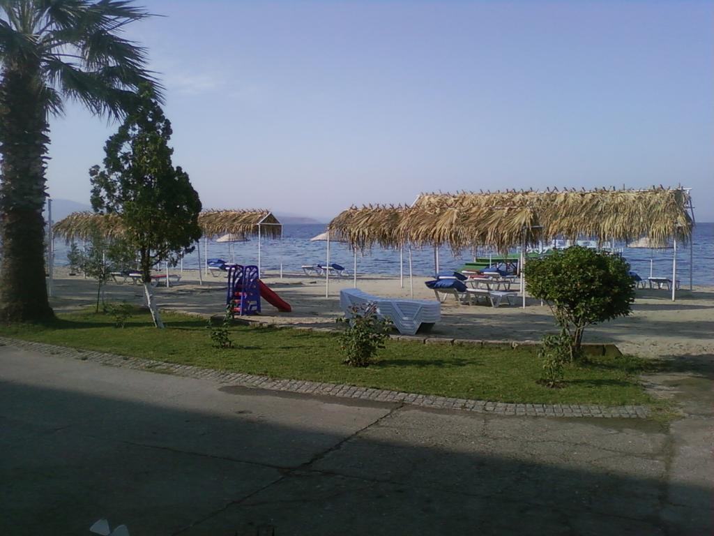 Eker Bermuda Erdek