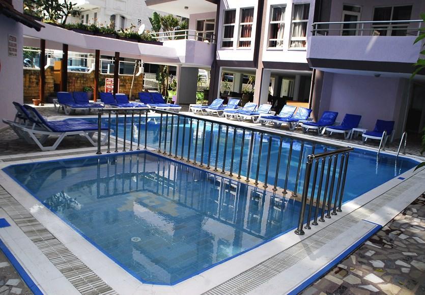 Hotel Rosella