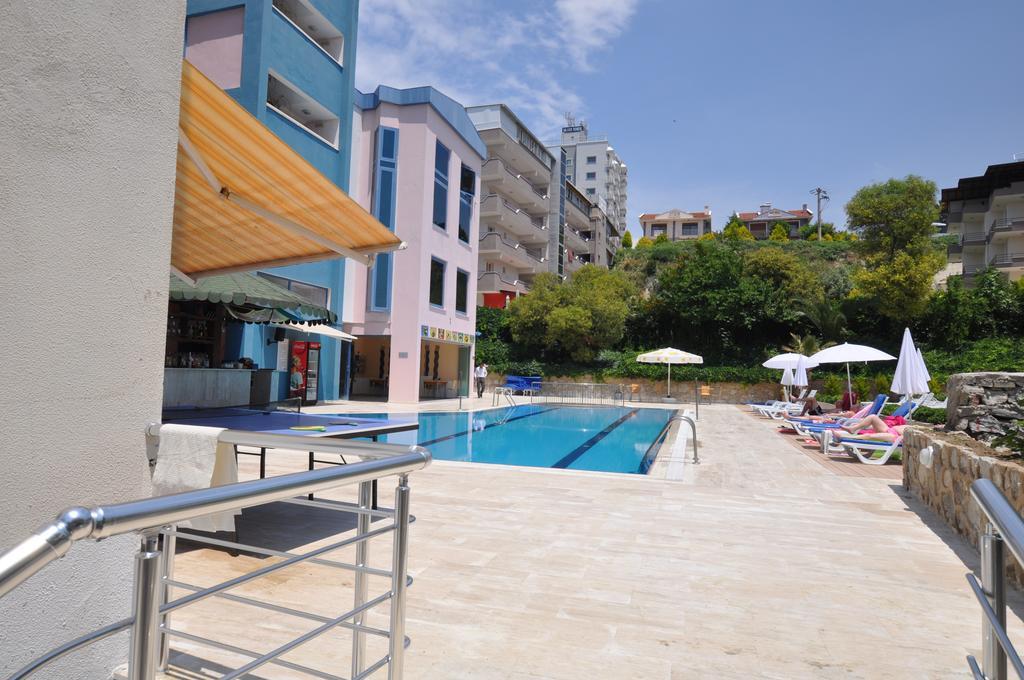 Happy Aparthotel Kusadasi