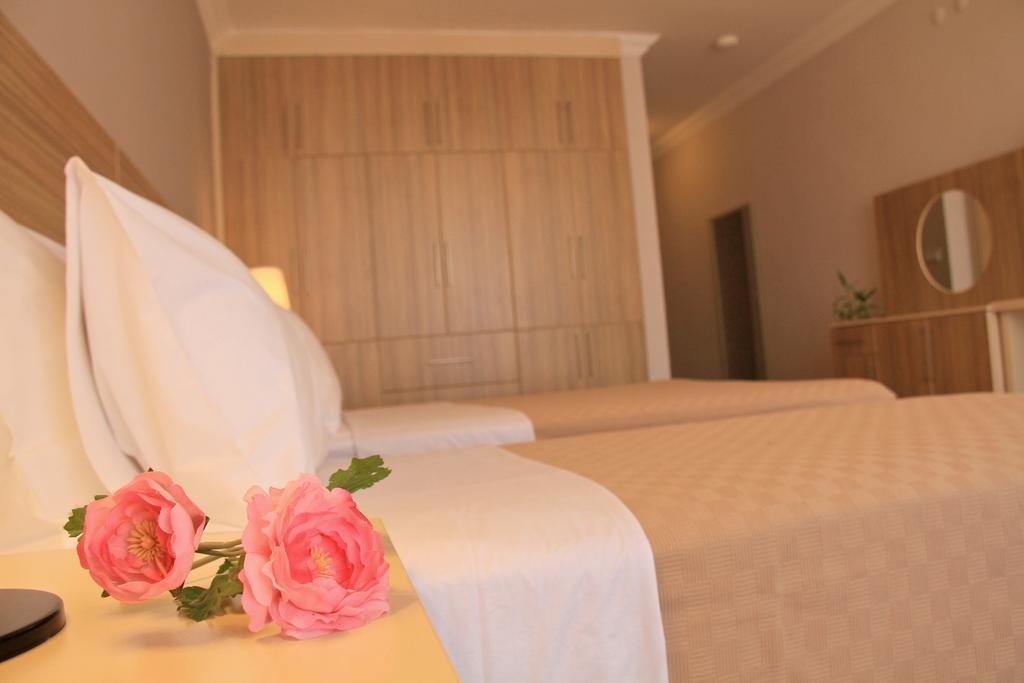 Lady Rose Homestay *