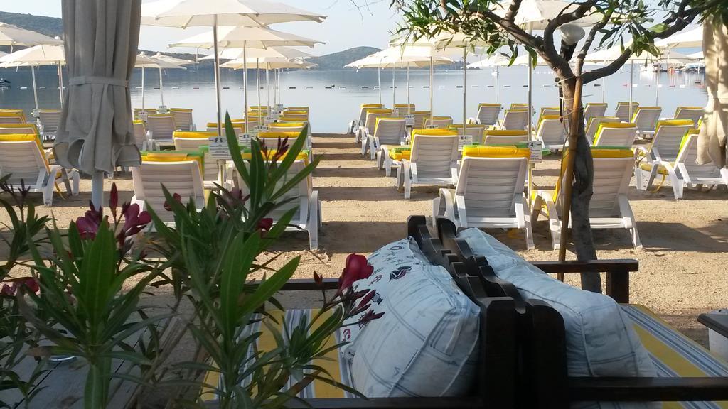 Regal Hotel 2*