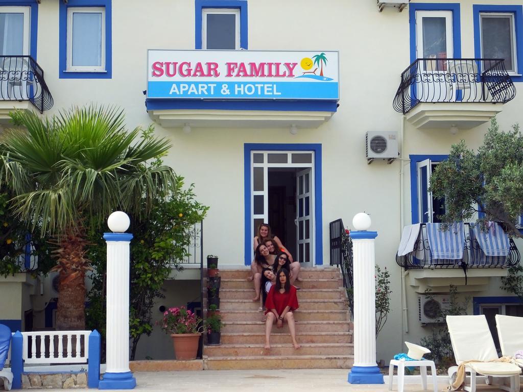 Aparthotel Sugar Family